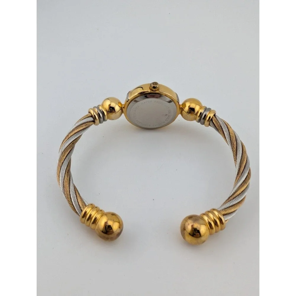 Women's 23K Gold Plated Bangle Watch 23mm Case Twisted‎ Metal Band- New Battery